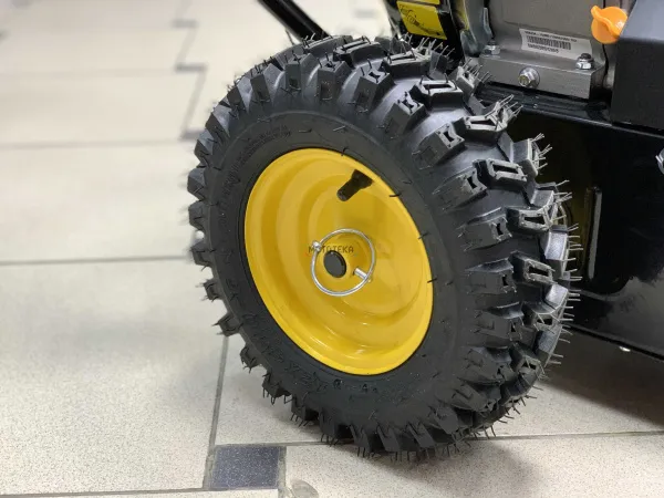 Снегоуборщик бензиновый Champion (Чемпион) ST556 | Мототека